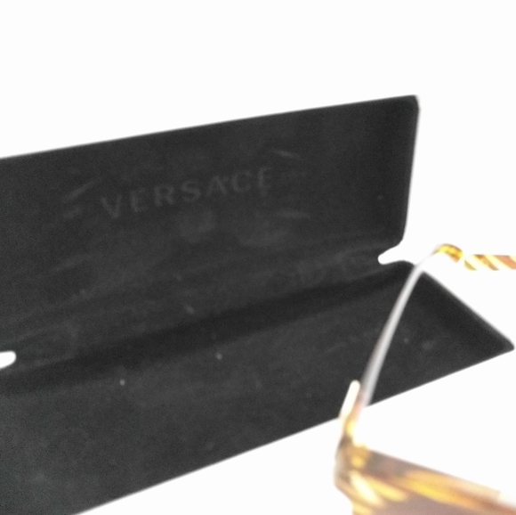 Vintage VERSACE tortoise sunglasses - Picture 10 of 10